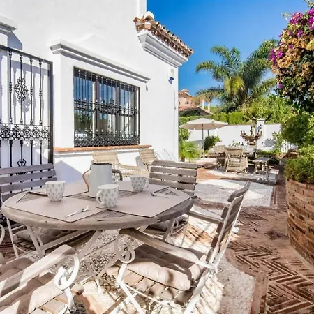 别墅 Andalusian Style With Private Pool & Jacuzzi